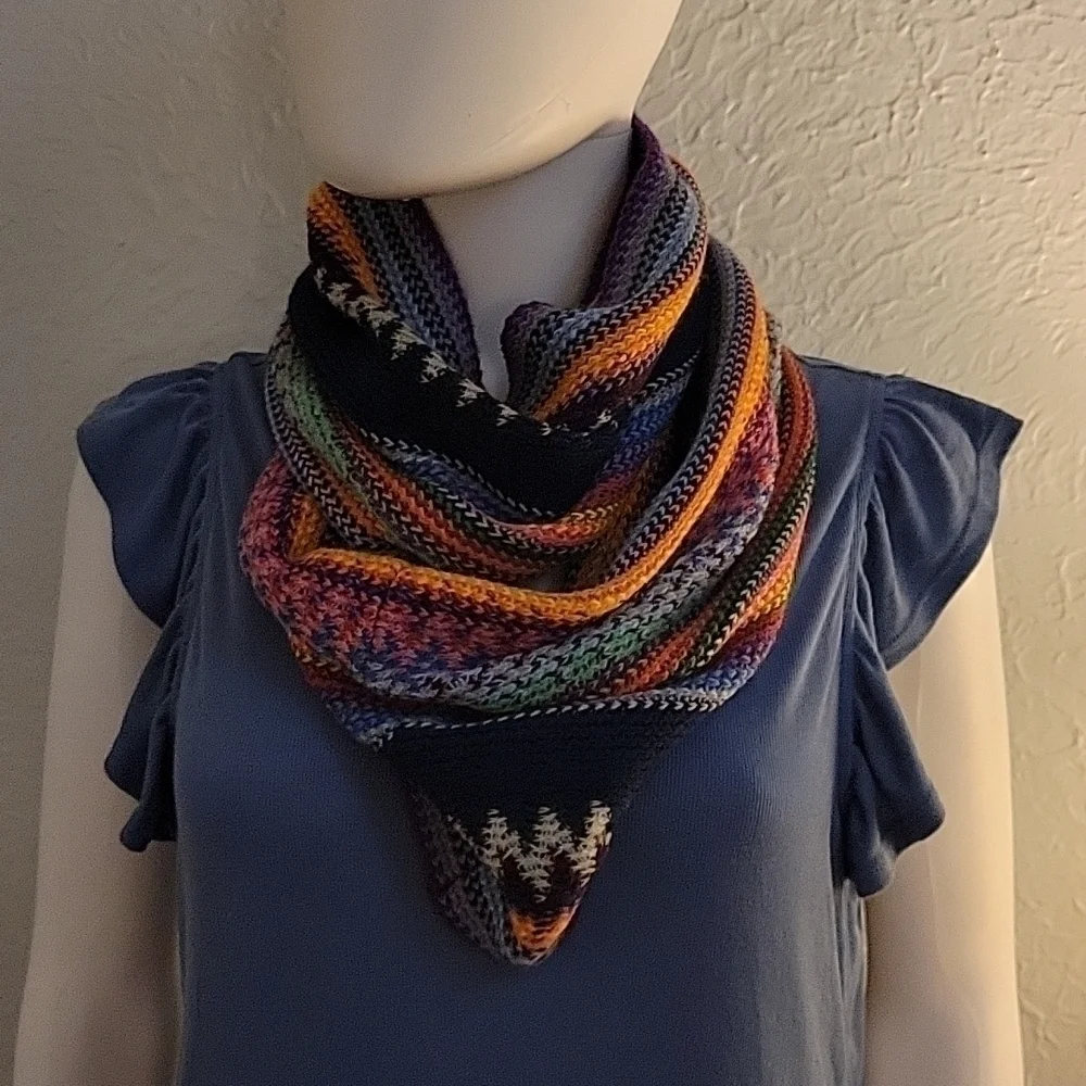 RED CAMEL Knit Rainbow Infinity Cowl Scarf - Picture 3 of 6